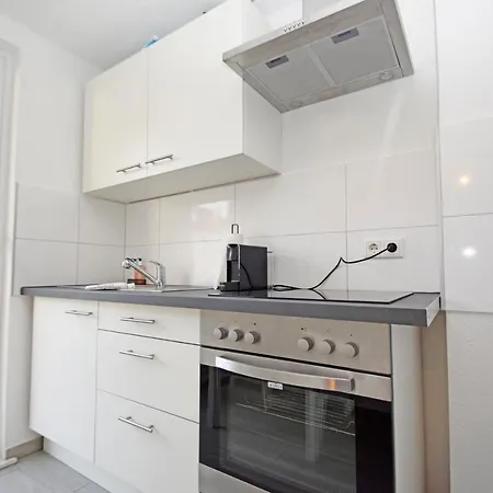 Air 4 Apartment